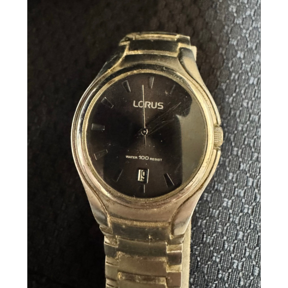 Lorus LR3370 Silver Tone Quartz Watch with Black Dial